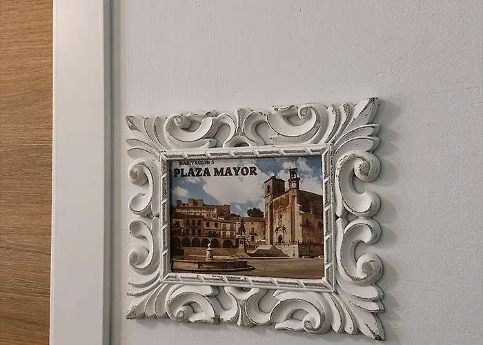 La Casa Del Escudo * Trujillo